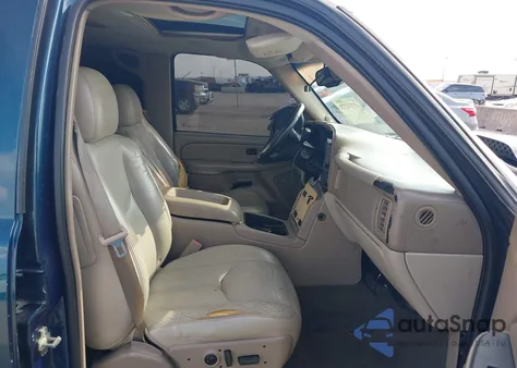 2005 Chevrolet Avalanche 1500 Z66 from USA, damaged, VIN 3GNEC12Z95G123479